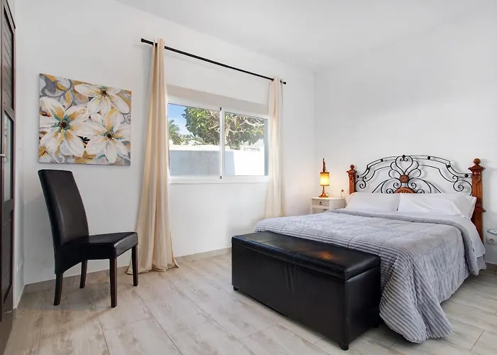 Casa Abubilla Holiday home Nazaret